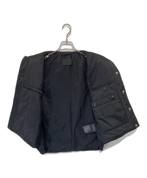 PRADA（プラダ）PRADA (プラダ) Nylon Padded Vest　三角プレート　中綿ベスト　SGN865 ブラック サイズ:50の古着・服飾アイテム