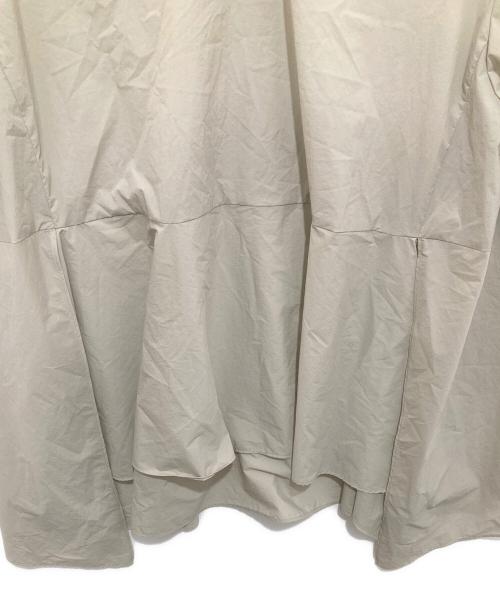 LE PHIL（ル フィル）LE PHIL (ル フィル) ナイロンストレッチブラウス　534-5210702 グレー サイズ:FREEの古着・服飾アイテム