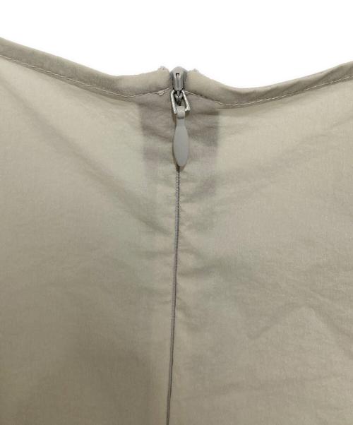 LE PHIL（ル フィル）LE PHIL (ル フィル) ナイロンストレッチブラウス　534-5210702 グレー サイズ:FREEの古着・服飾アイテム