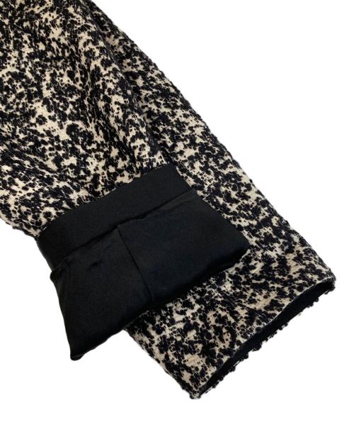 DRAWER（ドゥロワー）DRAWER (ドゥロワー) ジャカードノーカラージャケット　6522-299-0813 ホワイト×ブラック サイズ:38の古着・服飾アイテム