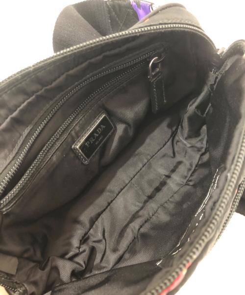 PRADA（プラダ）PRADA (プラダ) UNIVERSAL STUDIOS (ユニバーサル・スタジオ) フランケンシュタイン　コラボ ナイロンウエストバッグ　2VL977 ブラック×ピンクの古着・服飾アイテム