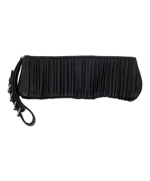 MIU MIU（ミュウミュウ）MIU MIU (ミュウミュウ) レザープリーツクラッチバッグ ブラックの古着・服飾アイテム