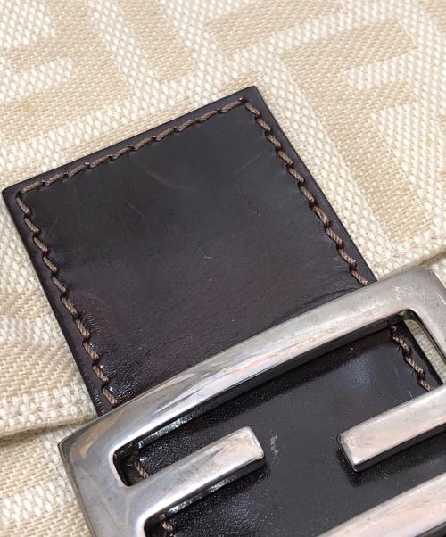 FENDI（フェンディ）FENDI (フェンディ) ズッカ柄 マンマバケットワンショルダーバッグ　26325 ベージュの古着・服飾アイテム