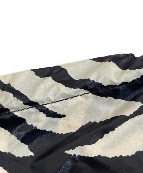 CELINE（セリーヌ）CELINE (セリーヌ) ゼブラルックルーズカットジャケッ / ナイロンジャケット  2W537260Q ブラック サイズ:44の古着・服飾アイテム