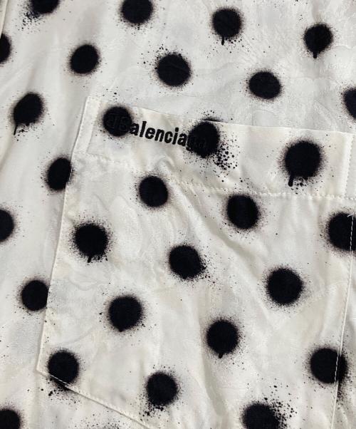 BALENCIAGA（バレンシアガ）BALENCIAGA (バレンシアガ) WARDROBE コクーンシルエット シャツ　642251 ホワイト サイズ:36の古着・服飾アイテム