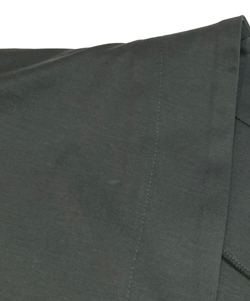 Mame Kurogouchi（マメクロゴウチ）Mame Kurogouchi (マメクロゴウチ) Mercerized Cotton V-neck Dress（マーセライズド コットン Vネックドレス）/ ワンピース　MM23FW-JS051 グリーン サイズ:2の古着・服飾アイテム