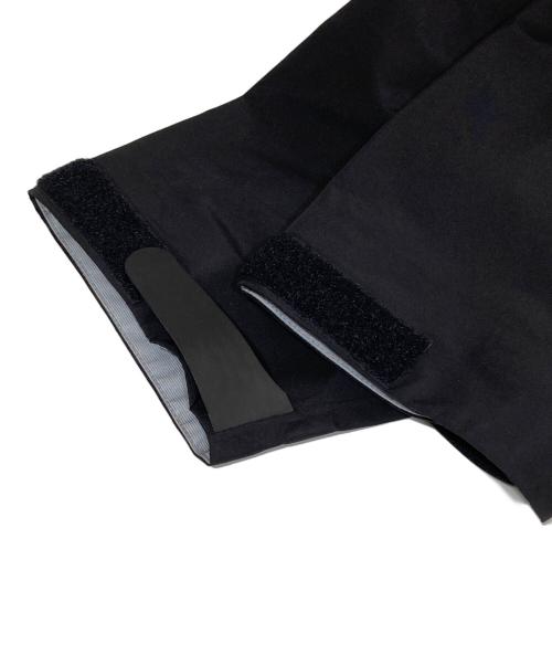 AKAD（エーケーエーディー）AKAD (エーケーエーディー) SIGNATURE TECH RAIN SHELL PARKA（シグネチャー テックレインシェルパーカー） / ナイロンジャケット　AKAD001 ブラック サイズ:Lの古着・服飾アイテム