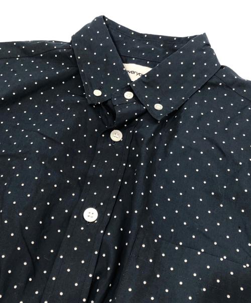 everyone（エブリワン）everyone (エブリワン) ドット半袖シャツ EV23-SH02 / ボタンダウンシャツ ネイビー サイズ:Mの古着・服飾アイテム