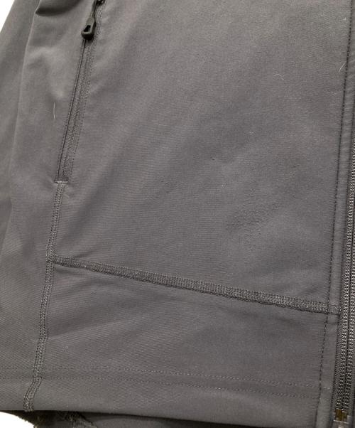 F.C.R.B.（エフシーレアルブリストル）F.C.R.B. (エフシーレアルブリストル) フーデッドジャケット　FCRB-222034 グレー サイズ:Mの古着・服飾アイテム