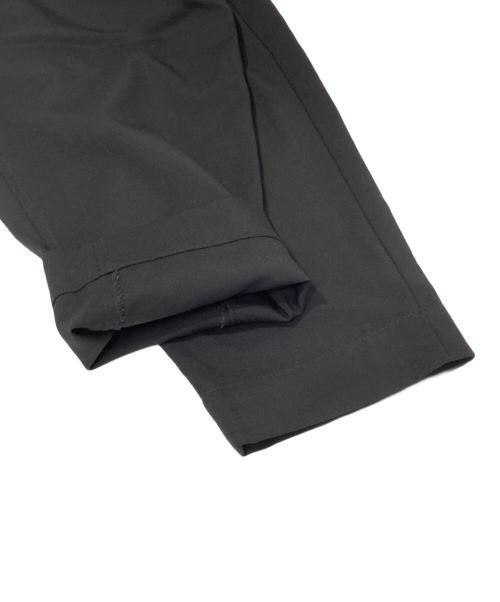 MARNI（マルニ）MARNI (マルニ) ウールトロピカルシャーリング1Pテーパードパンツ　WOOL TROPICAL TAPERED PANTS PUMU0017U1 ブラック サイズ:44の古着・服飾アイテム