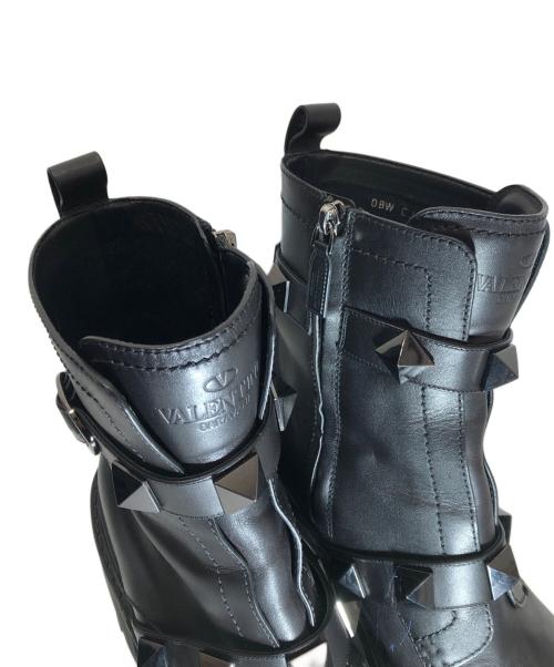 VALENTINO GARAVANI（ヴァレンティノ・ガラヴァーニ）VALENTINO GARAVANI (ヴァレンティノ・ガラヴァーニ) スタッズコンバットブーツ ブラック サイズ:41の古着・服飾アイテム