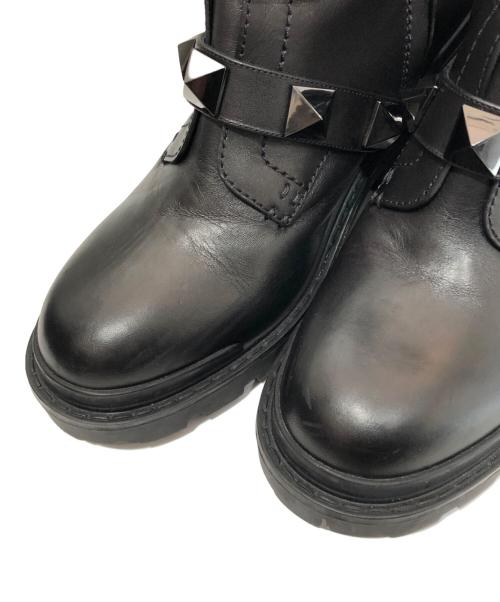 VALENTINO GARAVANI（ヴァレンティノ・ガラヴァーニ）VALENTINO GARAVANI (ヴァレンティノ・ガラヴァーニ) スタッズコンバットブーツ ブラック サイズ:41の古着・服飾アイテム