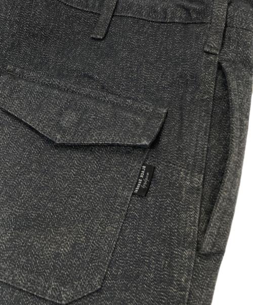 BLACK Scandal Yohji Yamamoto（ブラックスキャンダルヨウジヤマモト）BLACK Scandal Yohji Yamamoto (ブラックスキャンダルヨウジヤマモト) DRAWSTRING WORK PANTS　(ドローストリングノータックワークパンツ)　HJ-P96-041 グレー サイズ:3の古着・服飾アイテム