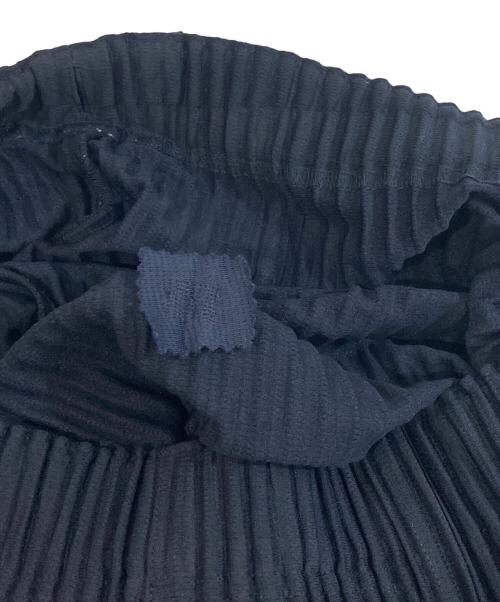 HOMME PLISSE ISSEY MIYAKE（オム プリッセ イッセイ ミヤケ）HOMME PLISSE ISSEY MIYAKE (オム プリッセ イッセイ ミヤケ) プリーツパンツ PLEATS PANTS イージーパンツ EASY PANTS HP55JF150 ネイビー サイズ:2の古着・服飾アイテム