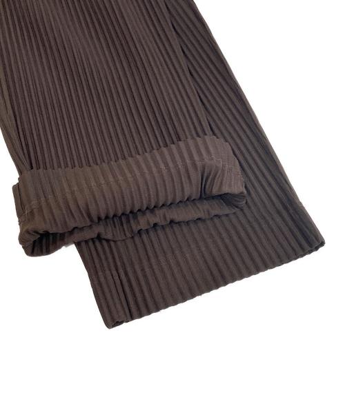 HOMME PLISSE ISSEY MIYAKE（オム プリッセ イッセイ ミヤケ）HOMME PLISSE ISSEY MIYAKE (オム プリッセ イッセイ ミヤケ) プリーツパンツ イージーパンツ　PLEATS PANTS　EASY PANTS HP13JF174 ブラウン サイズ:2の古着・服飾アイテム