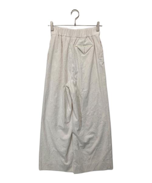 YORI（ヨリ）YORI (ヨリ) shirocon チャンキーコーデュロイパンツ　シロコン　SC22-25027AW ホワイト サイズ:36の古着・服飾アイテム