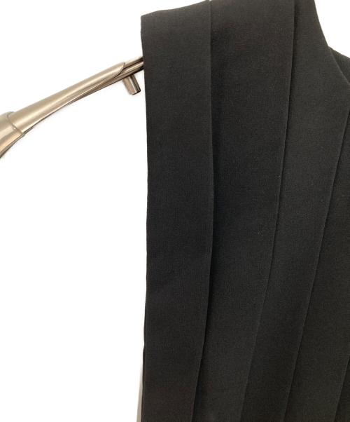 ENFOLD（エンフォルド）ENFOLD (エンフォルド) PLEATS VEST ブラック サイズ:38の古着・服飾アイテム