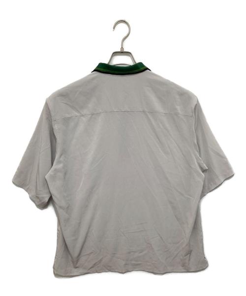 TOGA VIRILIS（トーガ ビリリース）TOGA VIRILIS (トーガ ビリリース) Satin zip pullover top/サテンジッププルオーバートップス/TV01-FJ319 グレー サイズ:46の古着・服飾アイテム