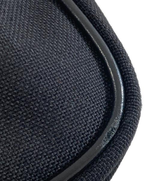 Maison Margiela（メゾンマルジェラ）Maison Margiela (メゾンマルジェラ) ミニクロスボディバッグ ブラックの古着・服飾アイテム