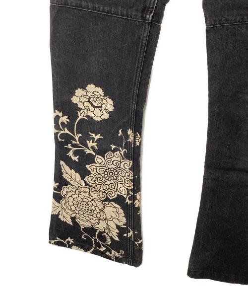 L.G.B（ルグランブルー）L.G.B (ルグランブルー) 花柄プリントフレアデニムパンツ　FLOWER PRINT FLARE DENIM PANTS　EOLF/BF/B 2677M ブラック サイズ:SIZE 76cm (W30)の古着・服飾アイテム