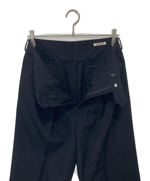 AURALEE（オーラリー）AURALEE (オーラリー) Light Wool Max Gabardine Two-Tuck Slacks(ウールギャバジンツータックスラックス)  A23AP03MG ブラック サイズ:3の古着・服飾アイテム