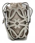 LOEWEロエベ）の古着「アナグラムカットアウト ポケット ショルダーバッグ　C922Y62X07」｜ホワイト