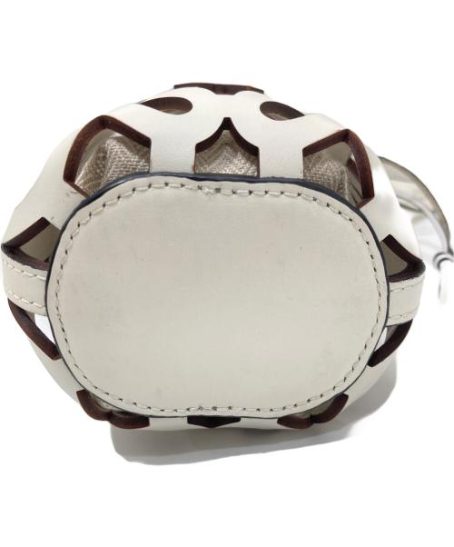 LOEWE（ロエベ）LOEWE (ロエベ) アナグラムカットアウト ポケット ショルダーバッグ　C922Y62X07 ホワイトの古着・服飾アイテム