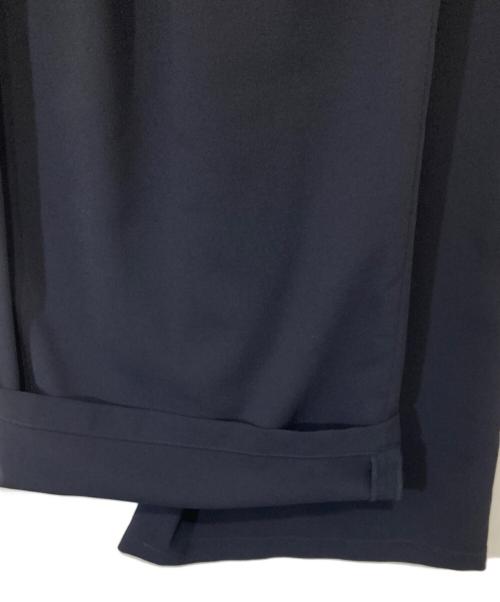ENFOLD（エンフォルド）ENFOLD (エンフォルド) TWO-WAY RELAX ELASTIC PANTS ツーウェイリラックスエラスティックパンツ　300HA231-0250 ネイビー サイズ:36の古着・服飾アイテム
