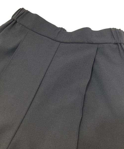 YORI（ヨリ）YORI (ヨリ) ノンアイロンワイドパンツ　YR22-23138AW ブラック サイズ:36の古着・服飾アイテム