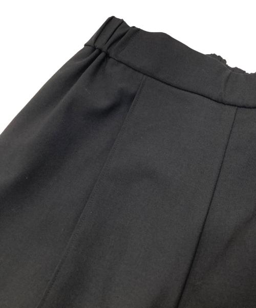 YORI（ヨリ）YORI (ヨリ) ノンアイロンワイドパンツ　YR22-23138AW ブラック サイズ:36の古着・服飾アイテム