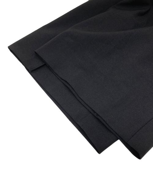 YORI（ヨリ）YORI (ヨリ) ノンアイロンワイドパンツ　YR22-23138AW ブラック サイズ:36の古着・服飾アイテム