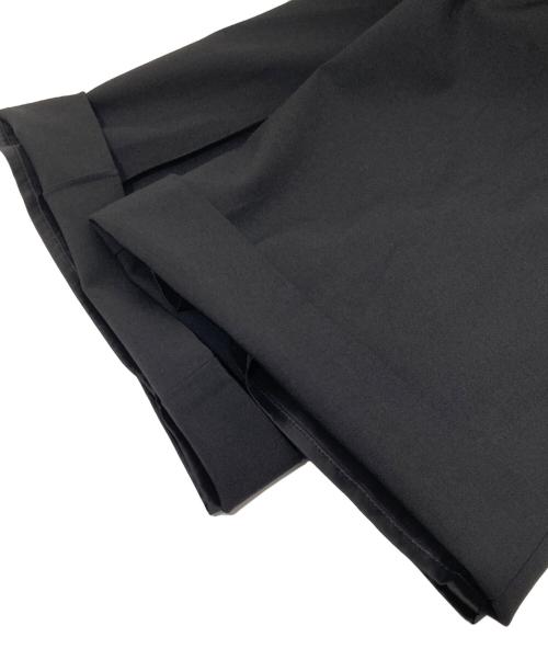 YORI（ヨリ）YORI (ヨリ) ノンアイロンワイドパンツ　YR22-23138AW ブラック サイズ:36の古着・服飾アイテム