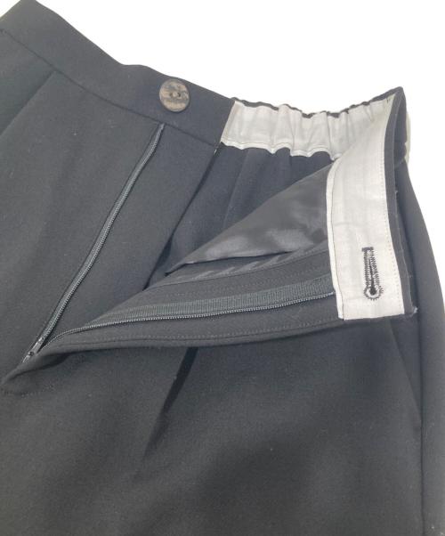 ENFOLD（エンフォルド）ENFOLD (エンフォルド) SLIM STRAIGHT TROUSERS（スリムストレートトラウザーズ）300HS231-0190 ブラック サイズ:36の古着・服飾アイテム