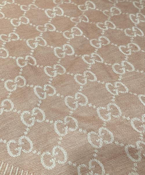 GUCCI（グッチ）GUCCI (グッチ) GGウール スカーフ　203448 ピンク サイズ:140×140㎝の古着・服飾アイテム