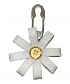 Diorディオール）の古着「Daisy Key Ring（デイジーキーリング）」｜ホワイト