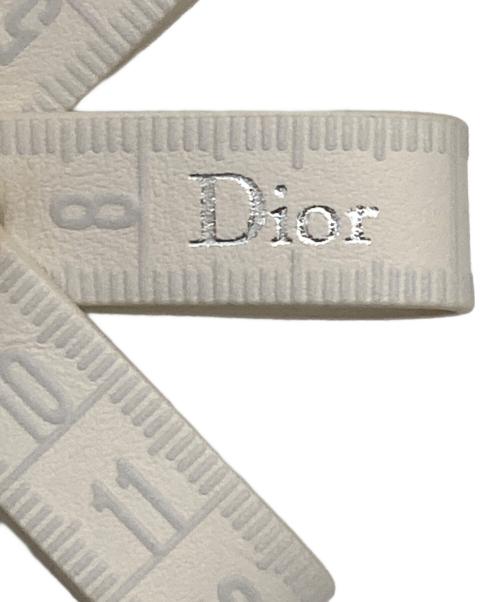 Dior（ディオール）Dior (ディオール) Daisy Key Ring（デイジーキーリング） ホワイトの古着・服飾アイテム