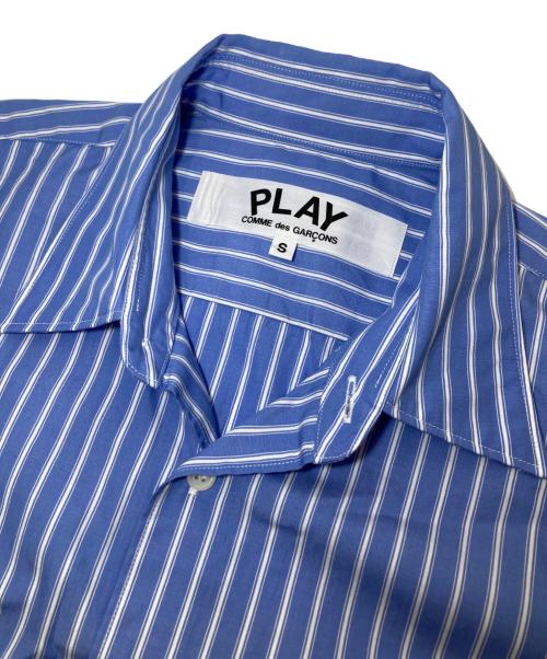 PLAY COMME des GARCONS（プレイコムデギャルソン）PLAY COMME des GARCONS (プレイコムデギャルソン) AD2022　S/S ストライプシャツ　AZ-B022 スカイブルー サイズ:Sの古着・服飾アイテム