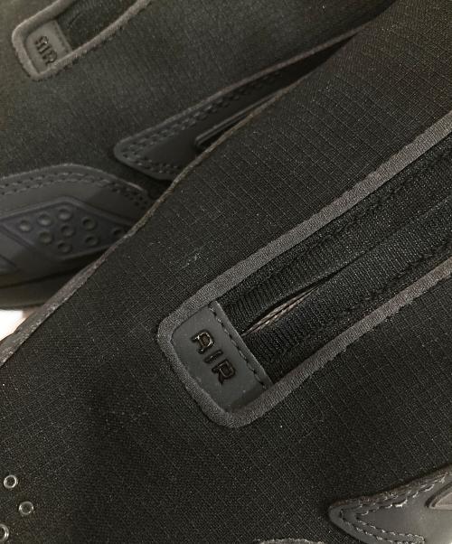 NIKE（ナイキ）NIKE (ナイキ) W AIR MAX SNDR GTX BLACK/DK SMOKE GREY　ローカットスニーカー　FZ4238-001 ブラック サイズ:27.5cmの古着・服飾アイテム