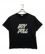 CELINEセリーヌ）の古着「BOY DOLLラインストーンロゴプリントTシャツ」｜ブラック