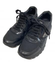 PRADA（プラダ）の古着「Prax 01 Re-Nylon ブラッシュドレザースニーカー　プラックス ナイロン　2EE369」｜ブラック