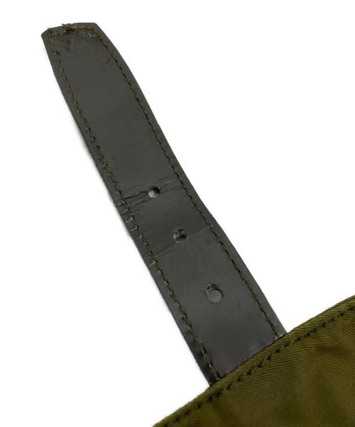 PRADA（プラダ）PRADA (プラダ) ナイロンショルダーバッグ　NYLON SHOULDER BAG　三角プレート　B1738F グリーンの古着・服飾アイテム