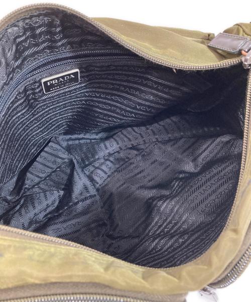 PRADA（プラダ）PRADA (プラダ) ナイロンショルダーバッグ　NYLON SHOULDER BAG　三角プレート　B1738F グリーンの古着・服飾アイテム