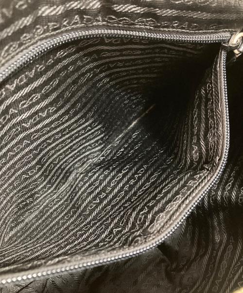 PRADA（プラダ）PRADA (プラダ) ナイロンショルダーバッグ　NYLON SHOULDER BAG　三角プレート　B1738F グリーンの古着・服飾アイテム