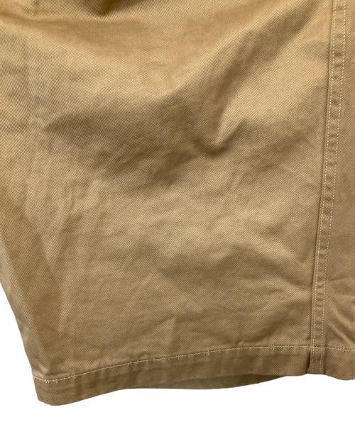 COMOLI（コモリ）COMOLI (コモリ) ベルテッドチノショーツ ベージュ サイズ:2の古着・服飾アイテム