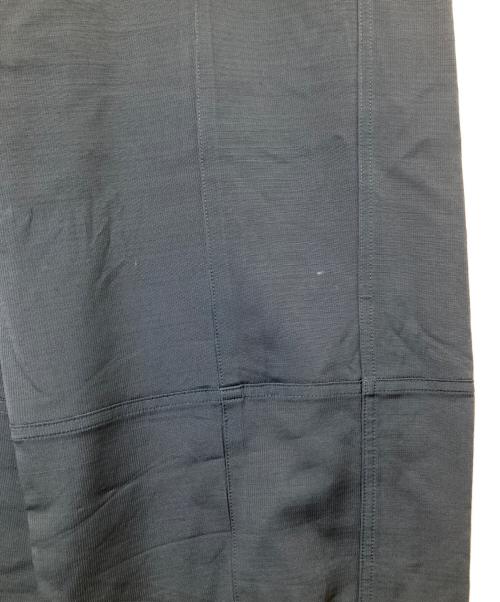GIVENCHY（ジバンシィ）GIVENCHY (ジバンシィ) High-waisted Belted Tailored Trousers　ハイウエストベルテッドテーラードトラウザーズ　BW50CN11WF ネイビー サイズ:34の古着・服飾アイテム