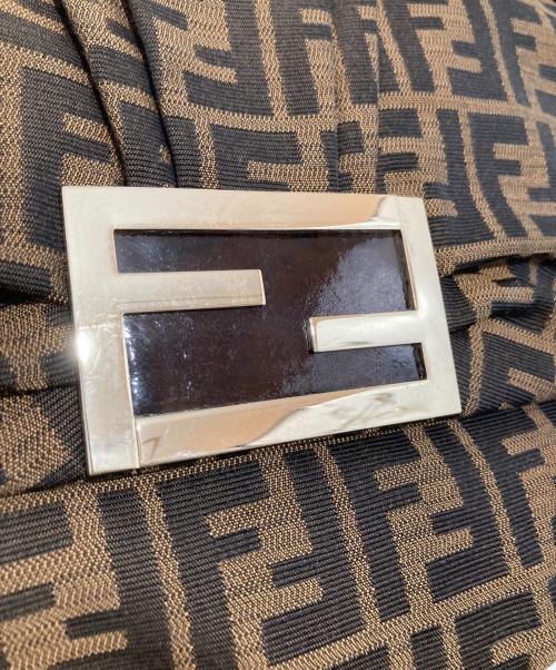 FENDI（フェンディ）FENDI (フェンディ) ズッカ ミア チェーン ショルダーバッグ　8BR614 カーキの古着・服飾アイテム