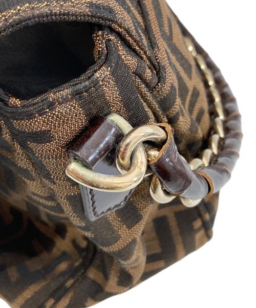 FENDI（フェンディ）FENDI (フェンディ) ズッカ ミア チェーン ショルダーバッグ　8BR614 カーキの古着・服飾アイテム