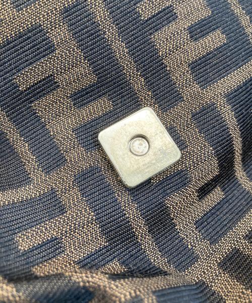 FENDI（フェンディ）FENDI (フェンディ) ズッカ ミア チェーン ショルダーバッグ　8BR614 カーキの古着・服飾アイテム