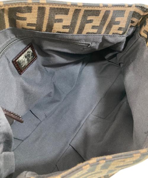 FENDI（フェンディ）FENDI (フェンディ) ズッカ ミア チェーン ショルダーバッグ　8BR614 カーキの古着・服飾アイテム