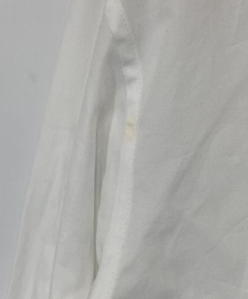 Vivienne Westwood man（ヴィヴィアン ウェストウッド マン）Vivienne Westwood man (ヴィヴィアン ウェストウッド マン) オーブロゴ刺繍アシンメトリーシャツ ホワイト サイズ:44の古着・服飾アイテム